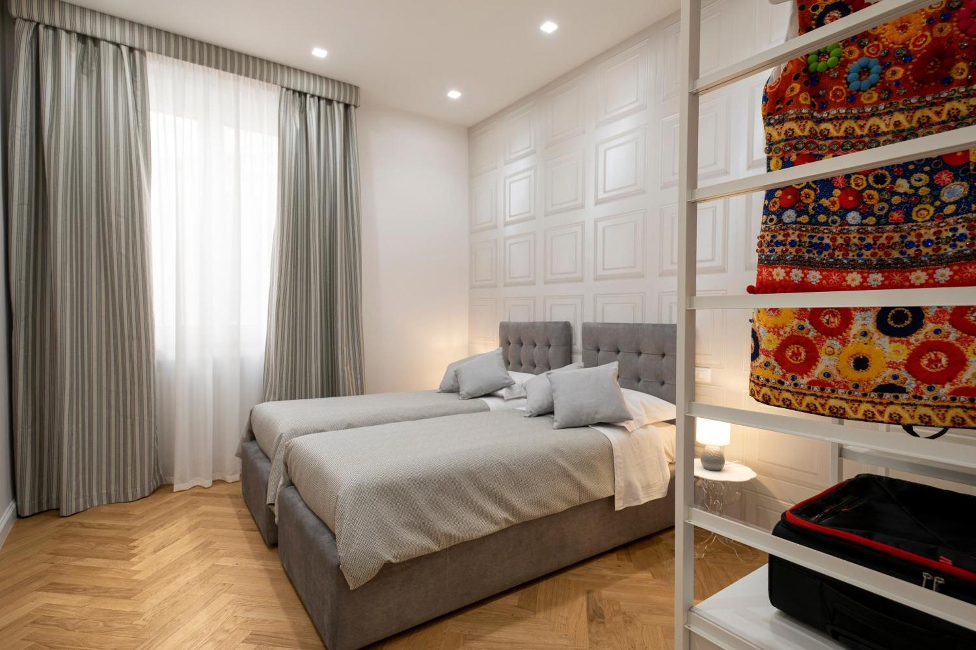 Palace Ducrot Apartment *
