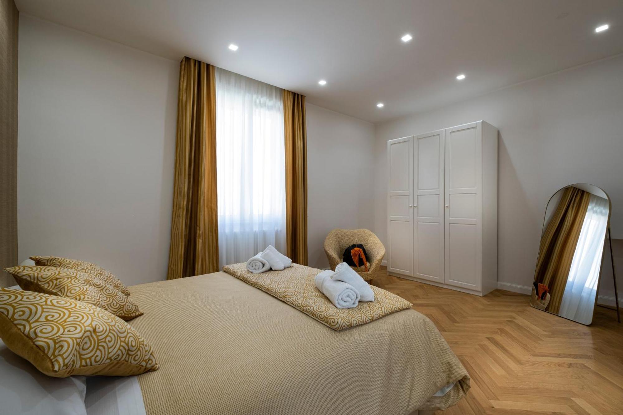 Apartment Palace Ducrot